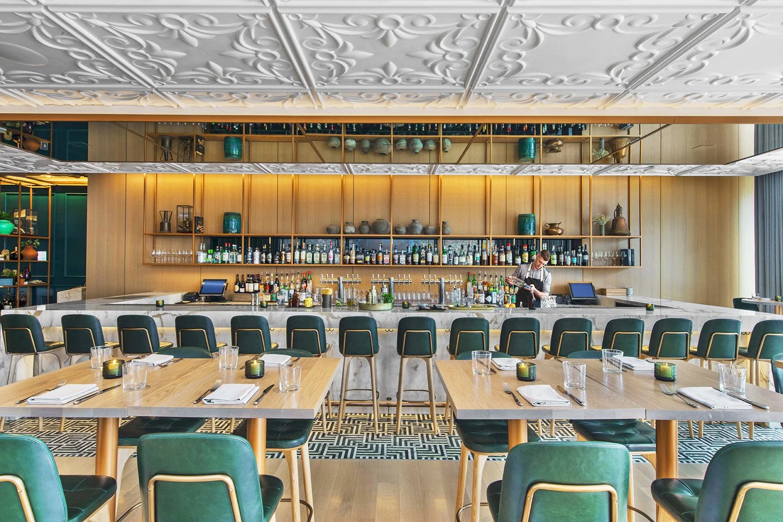 Tied House / Schuba's Interior