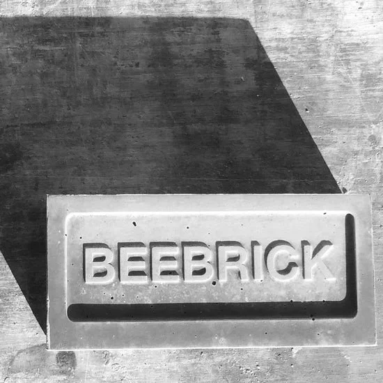 bee-brick-in-shade-by-green-and-blue_e4e88a2a-a306-414f-8974-bede9583fb26.jpeg