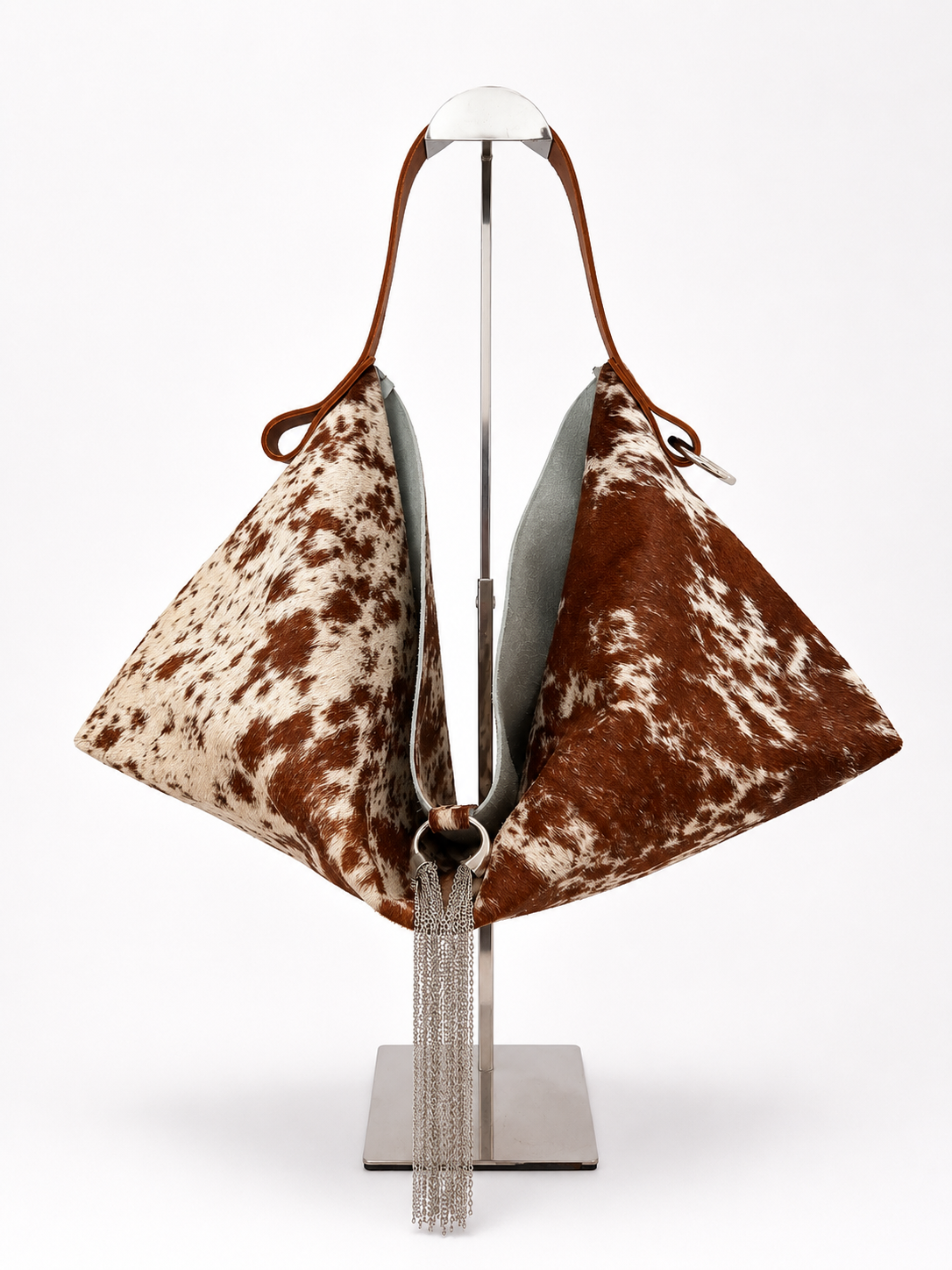 The Sieren Leather Bag in Cowhide and Light Brown Strap