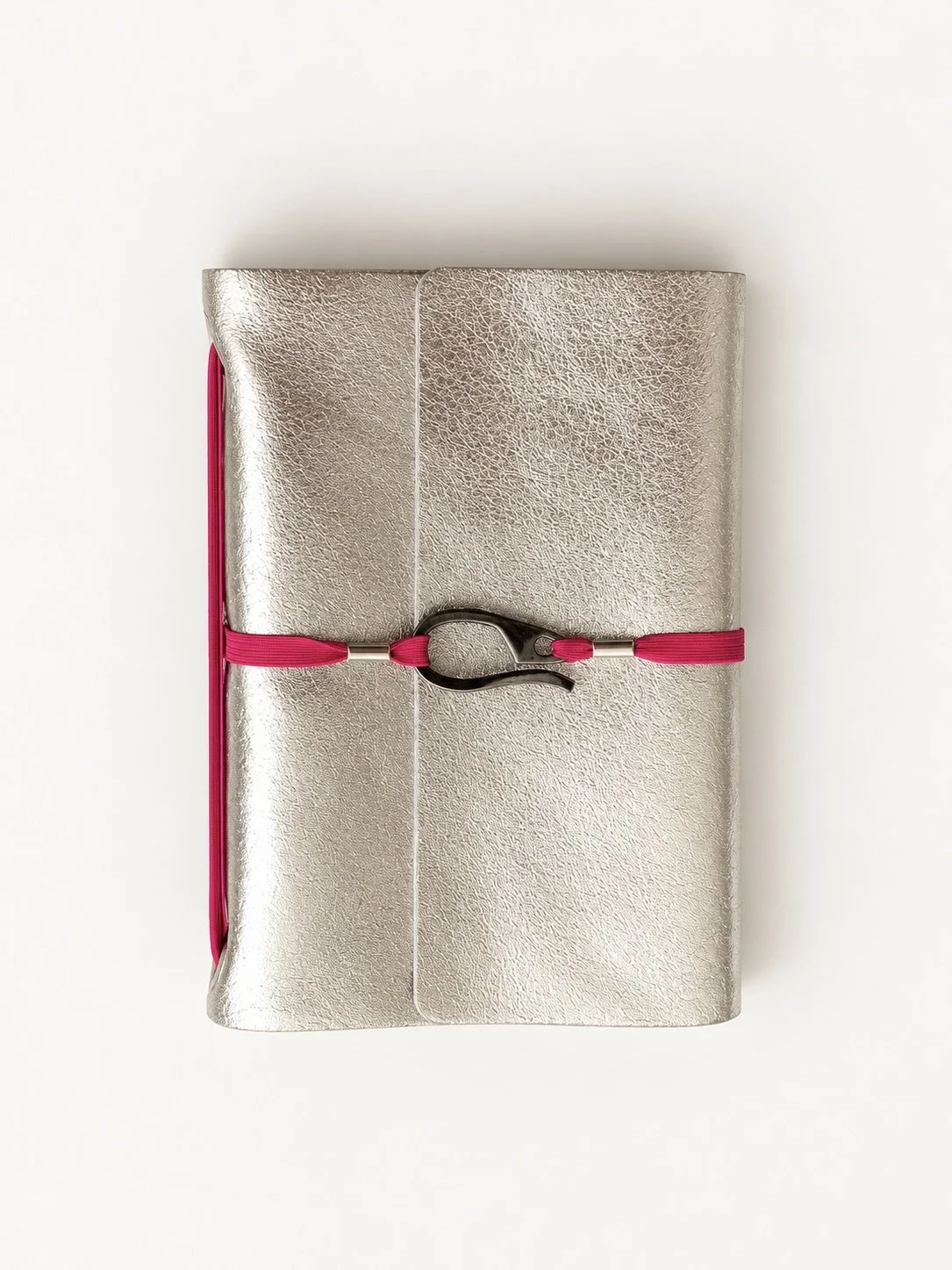 MNÉRA Leather Journal