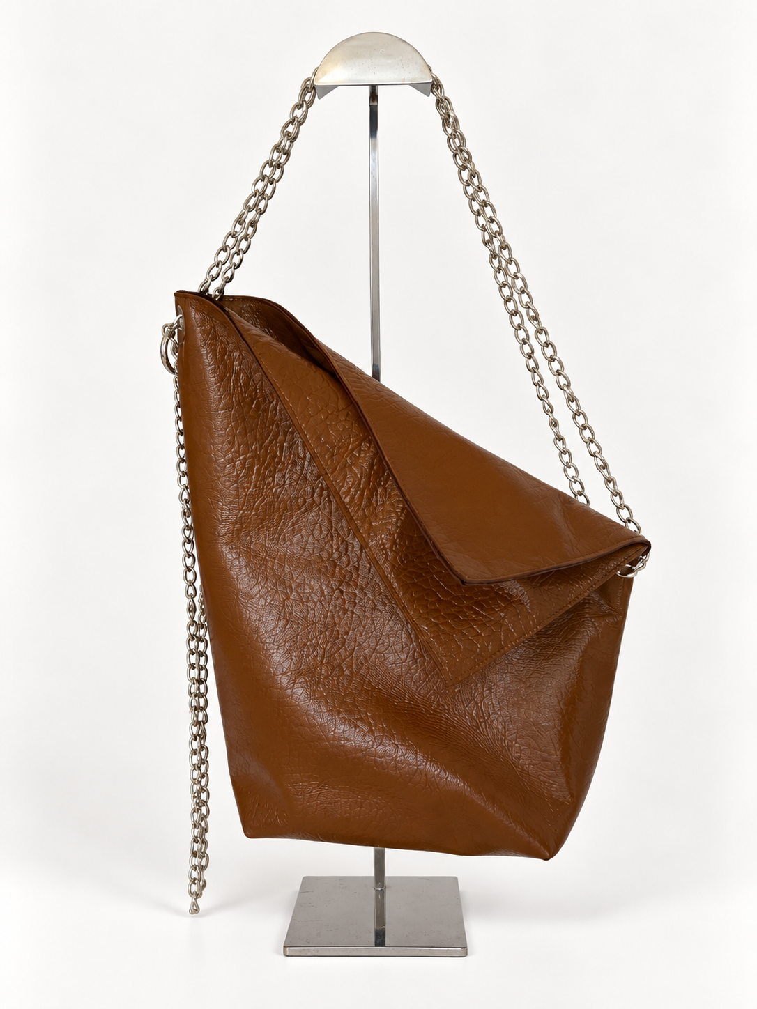 The Viera Leather Bag in Brown Leather
