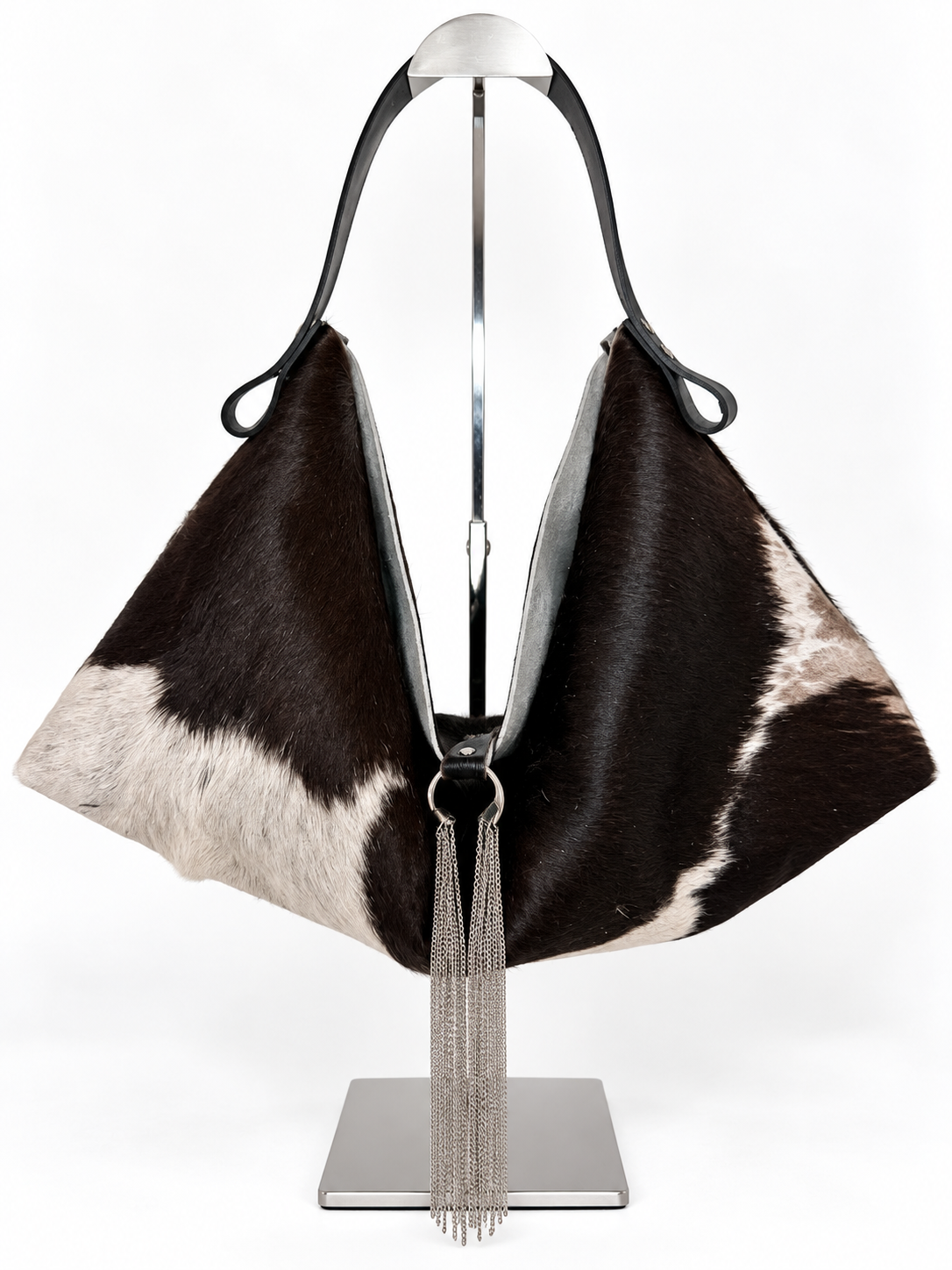 The Sieren Leather Bag in Cowhide and Black Strap