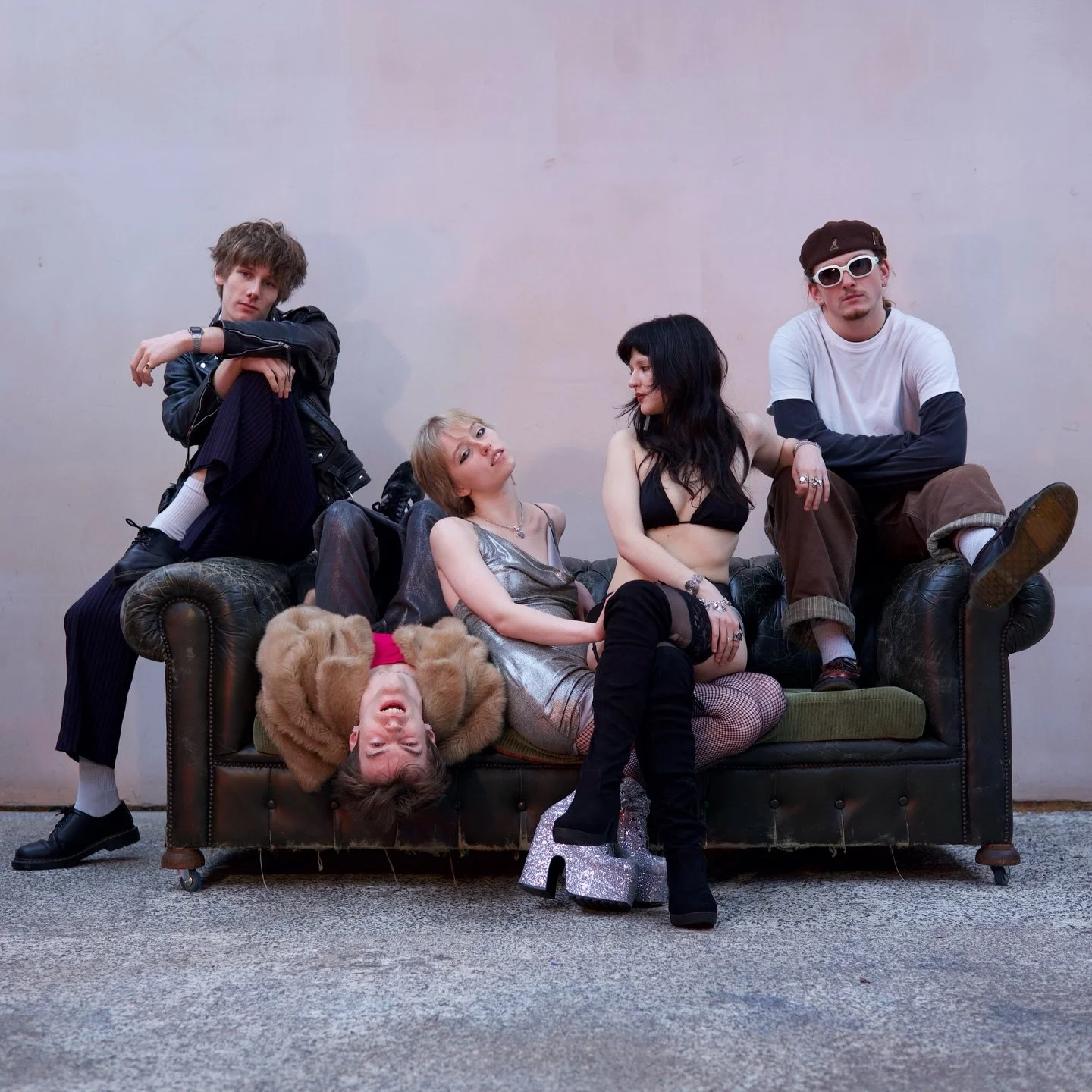 ONE WEEK till our In-Store at @residentbrighton and the release of our debut EP, &lsquo;Losing&rsquo;.

Limited tickets remain! Link in bio ;)

Can&rsquo;t wait to see all you SLAGS 😩

Also, standard edition vinyls are still available, pre-order NOW