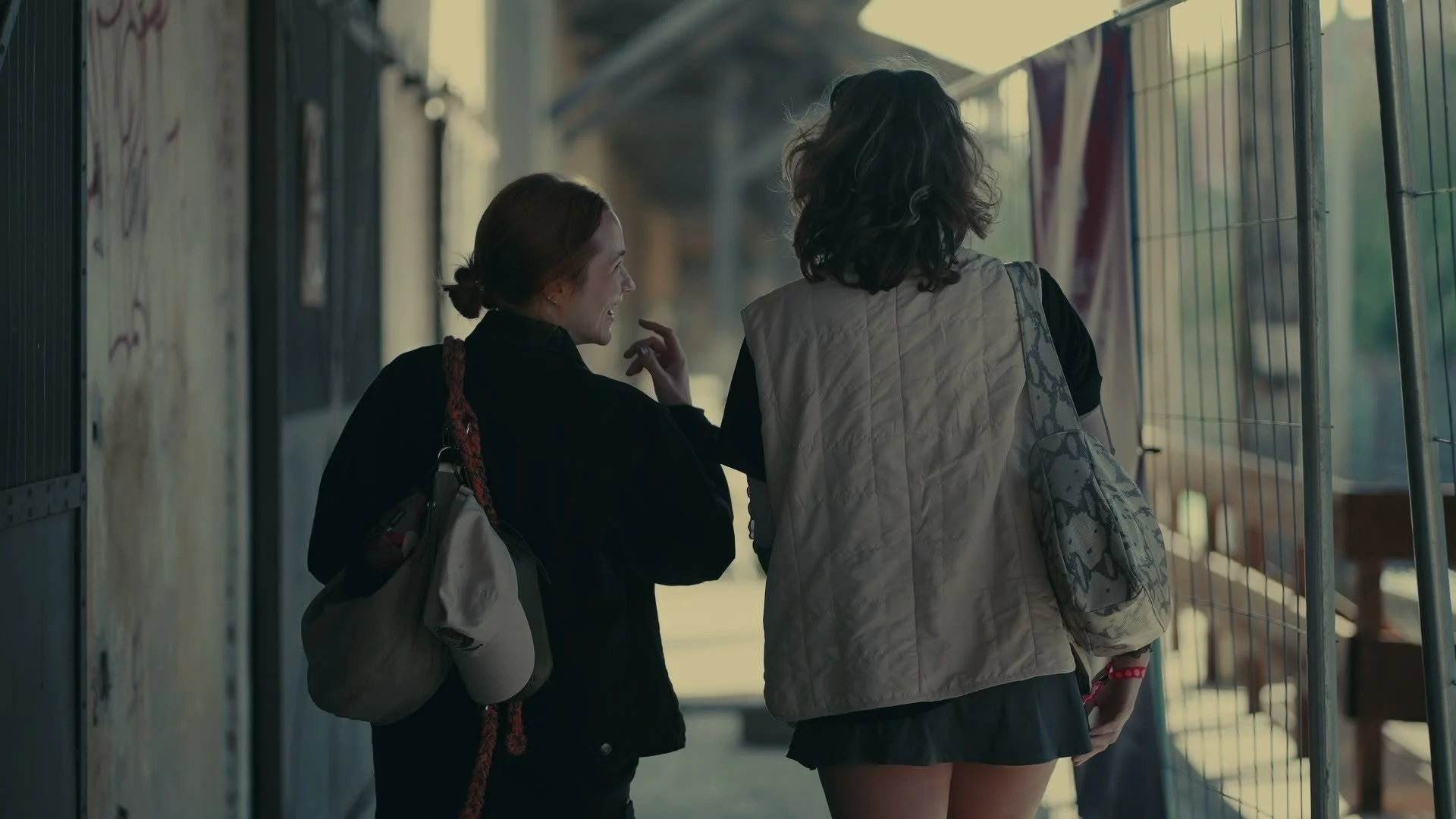 frame_325.jpg