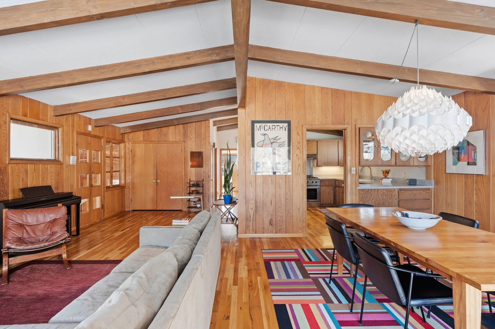 38-web-or-mls-1954 Summit Ave-38.jpg