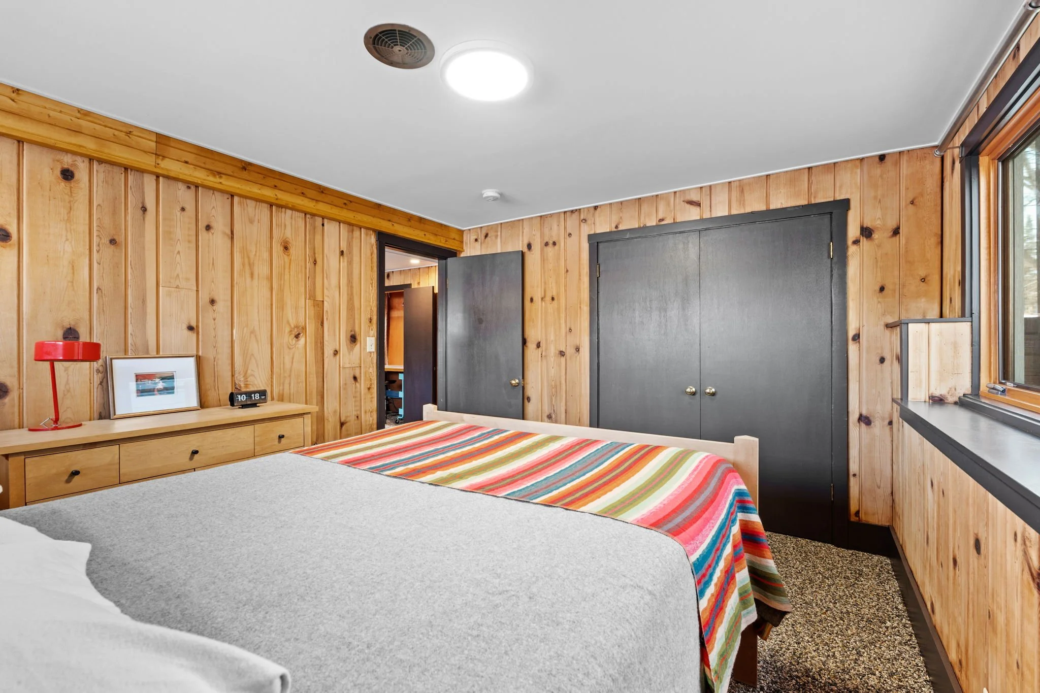 74-web-or-mls-1954 Summit Ave-74.jpg