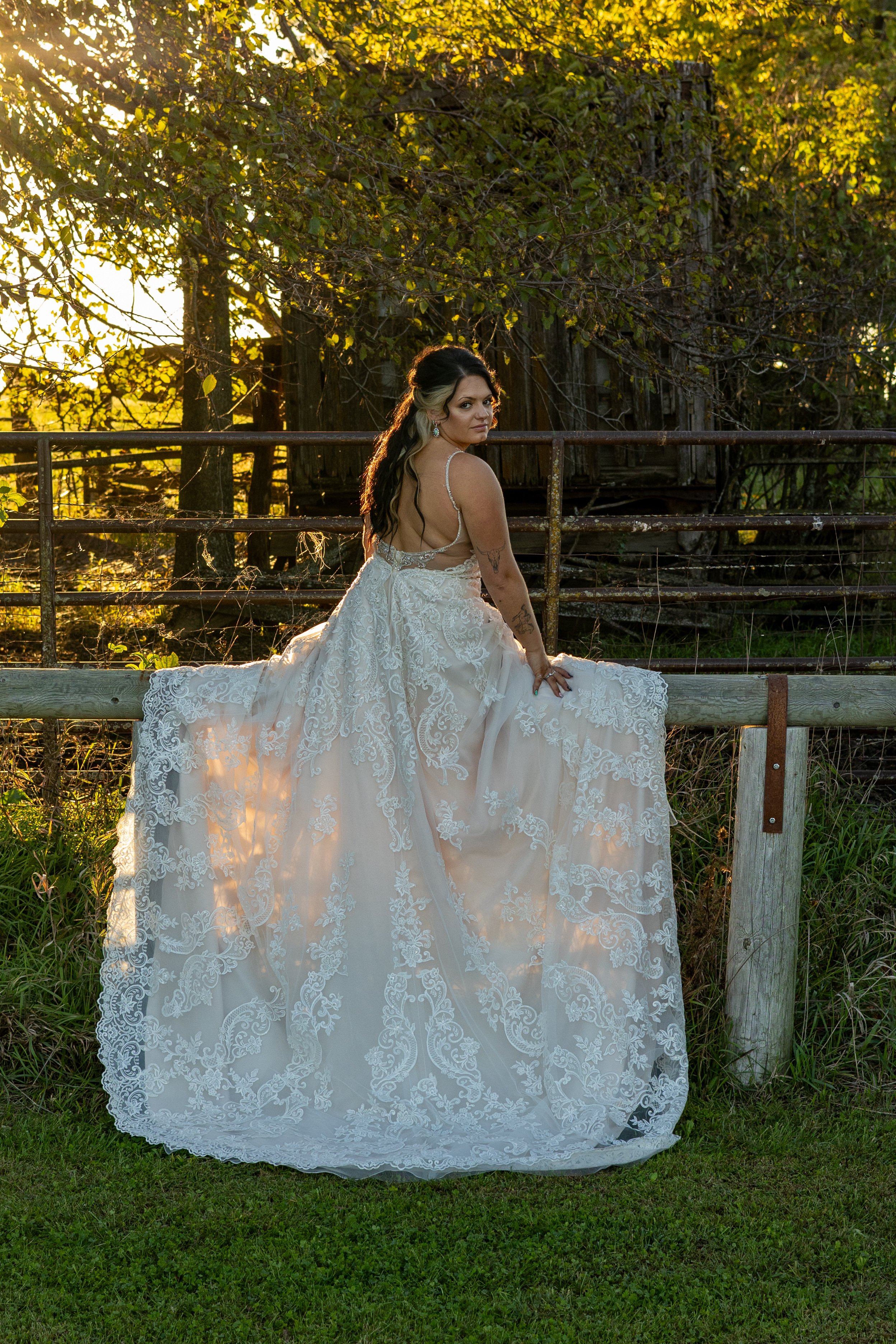 Professional wedding photography by Taylored Love, Based in Lawrence KS and provided at low prices.