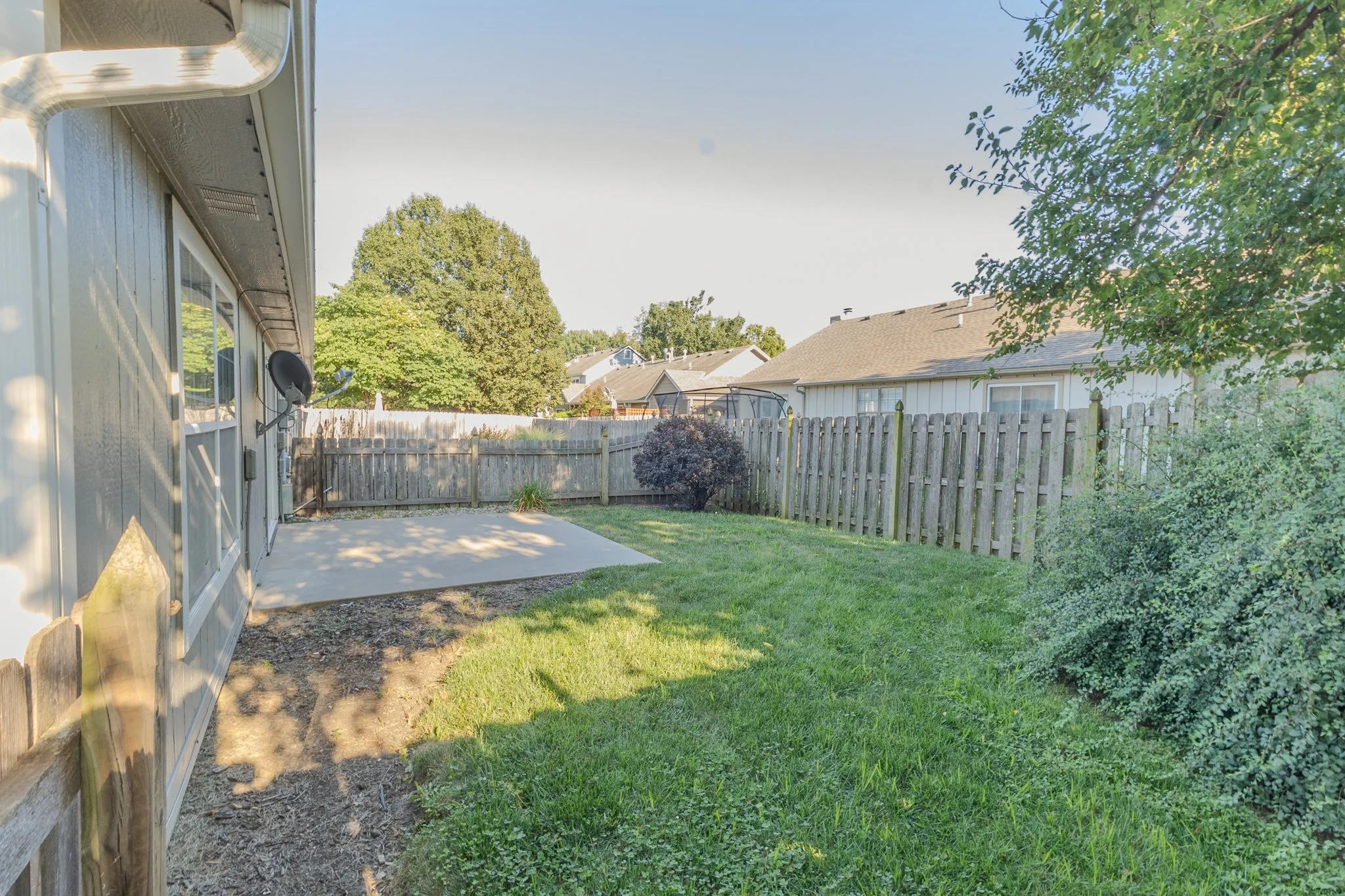 Professional Real Estate Photography featuring the shot of a backyard.
