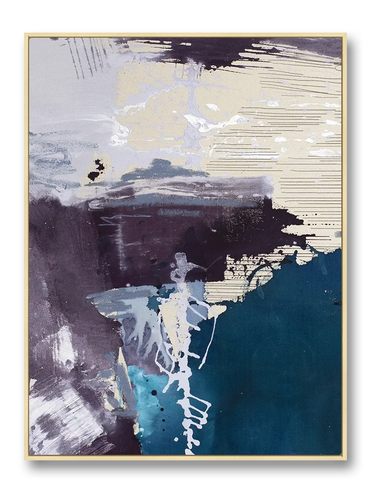 French Kiss II_Maple Frame_Vertical_Float.webp