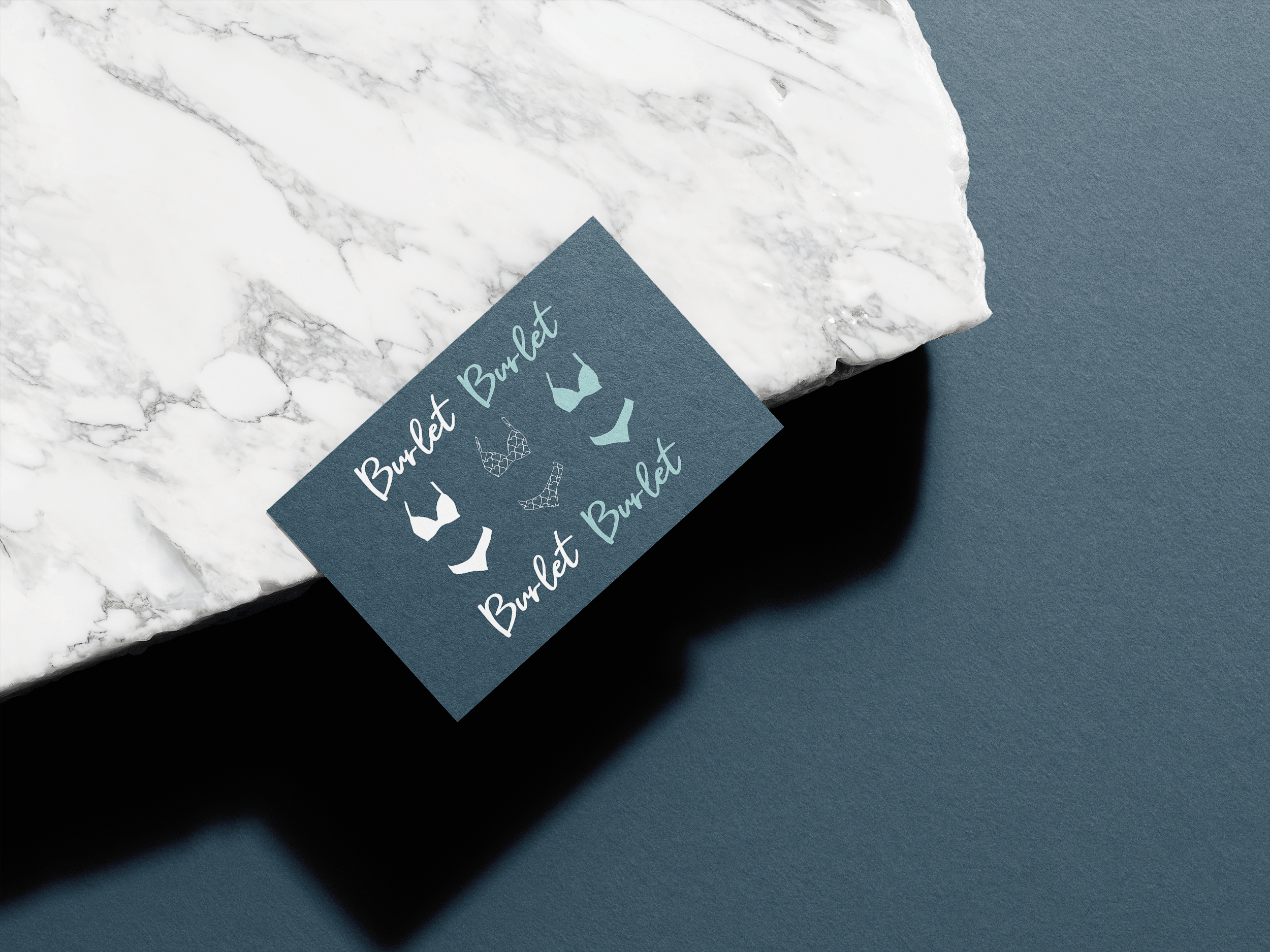 Free_Business_Card_mockup_1.png