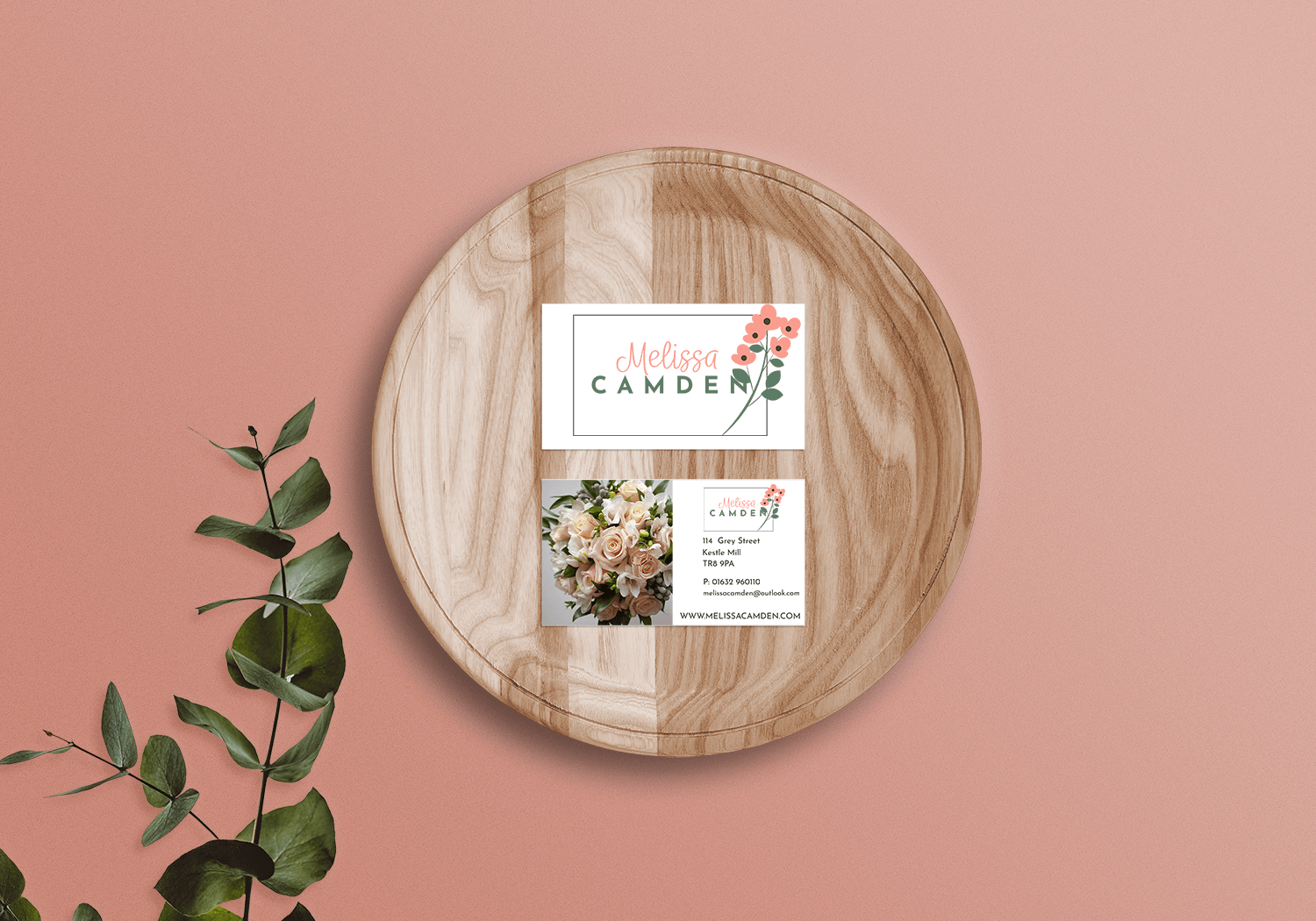 business card mockup on wooden tray.png