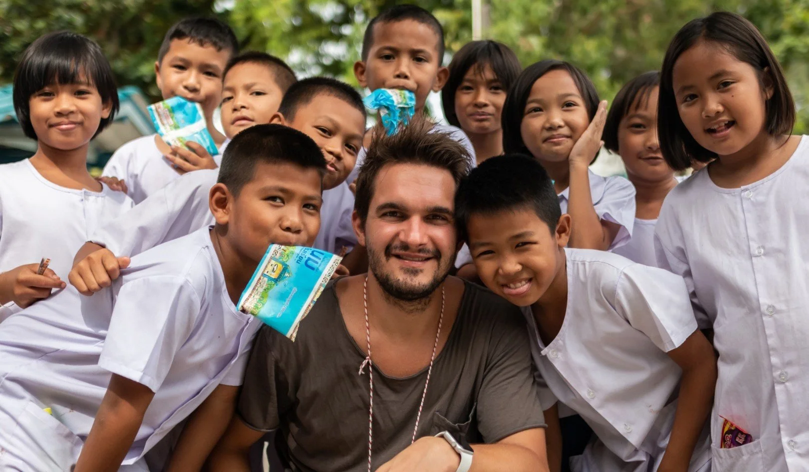 Mezinárodní dobrovolnictví v Thajsku – pomoc s výukou dětí v místní komunitě.
