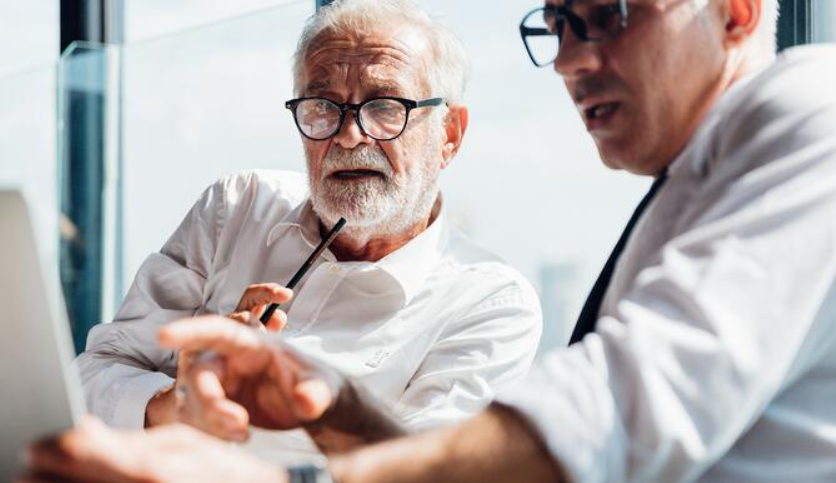  1099 Contractor Versus W2 Employee: You Need To Know the Difference