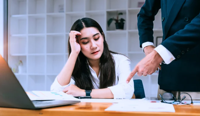  5 Signs You Are Micromanaging and Don’t Even Know It