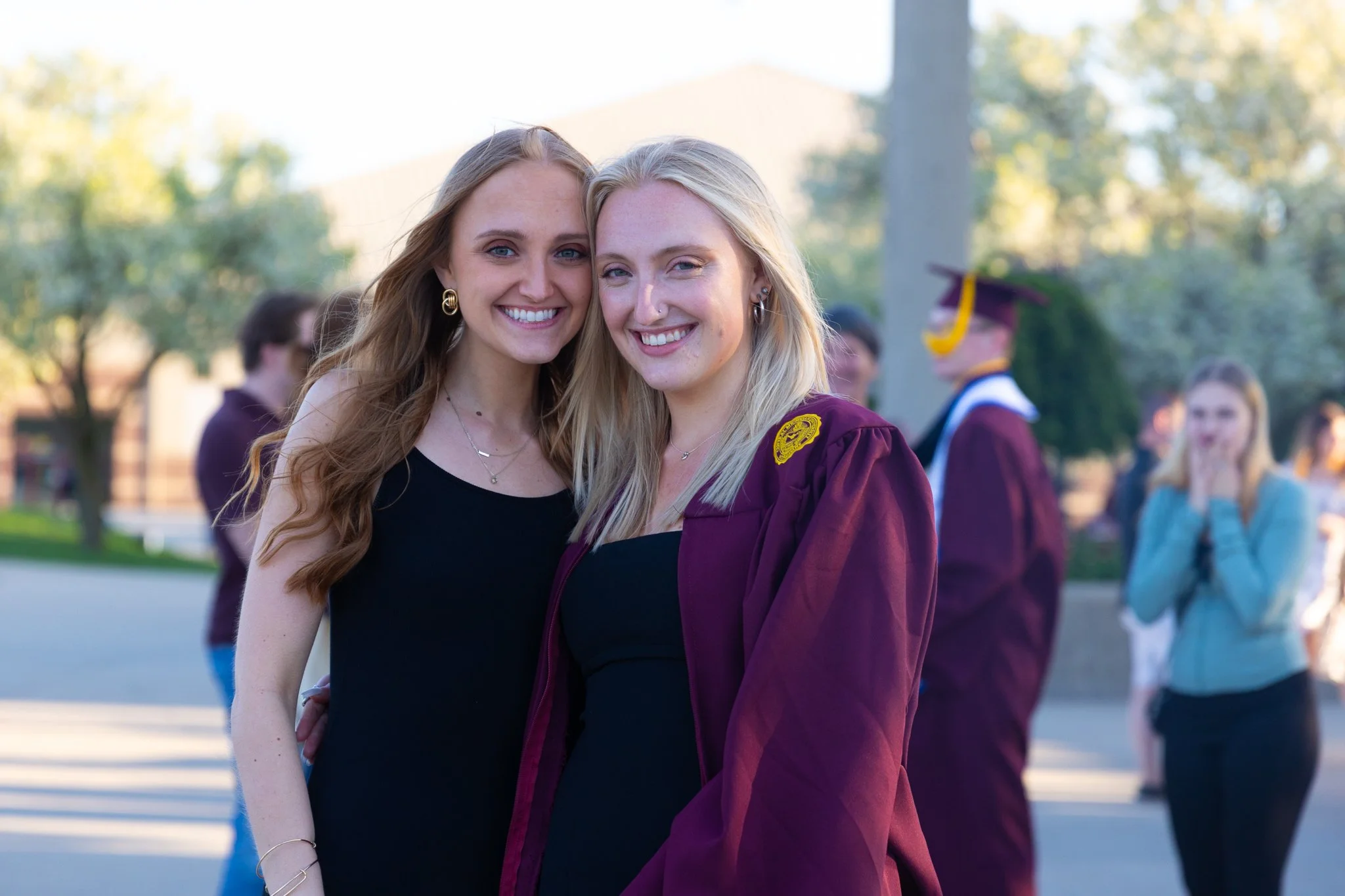 25-05-10 Graduation Photos -01.jpg