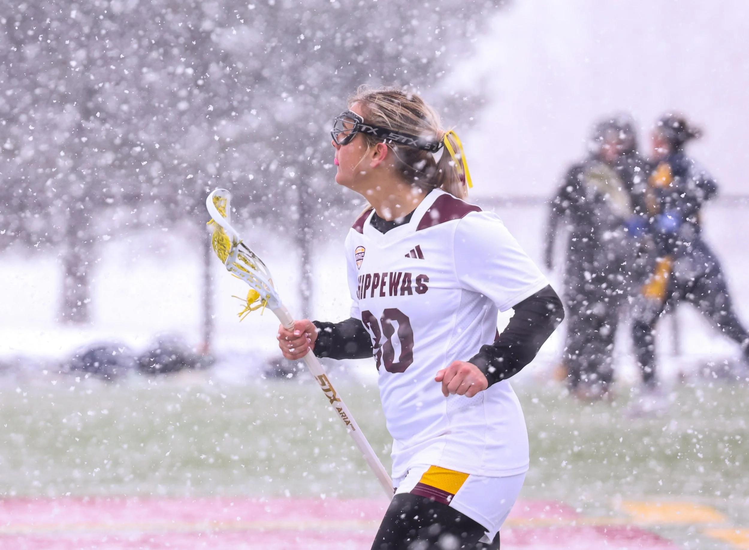 Lacrosse 25-02-12  AMG-2.jpg