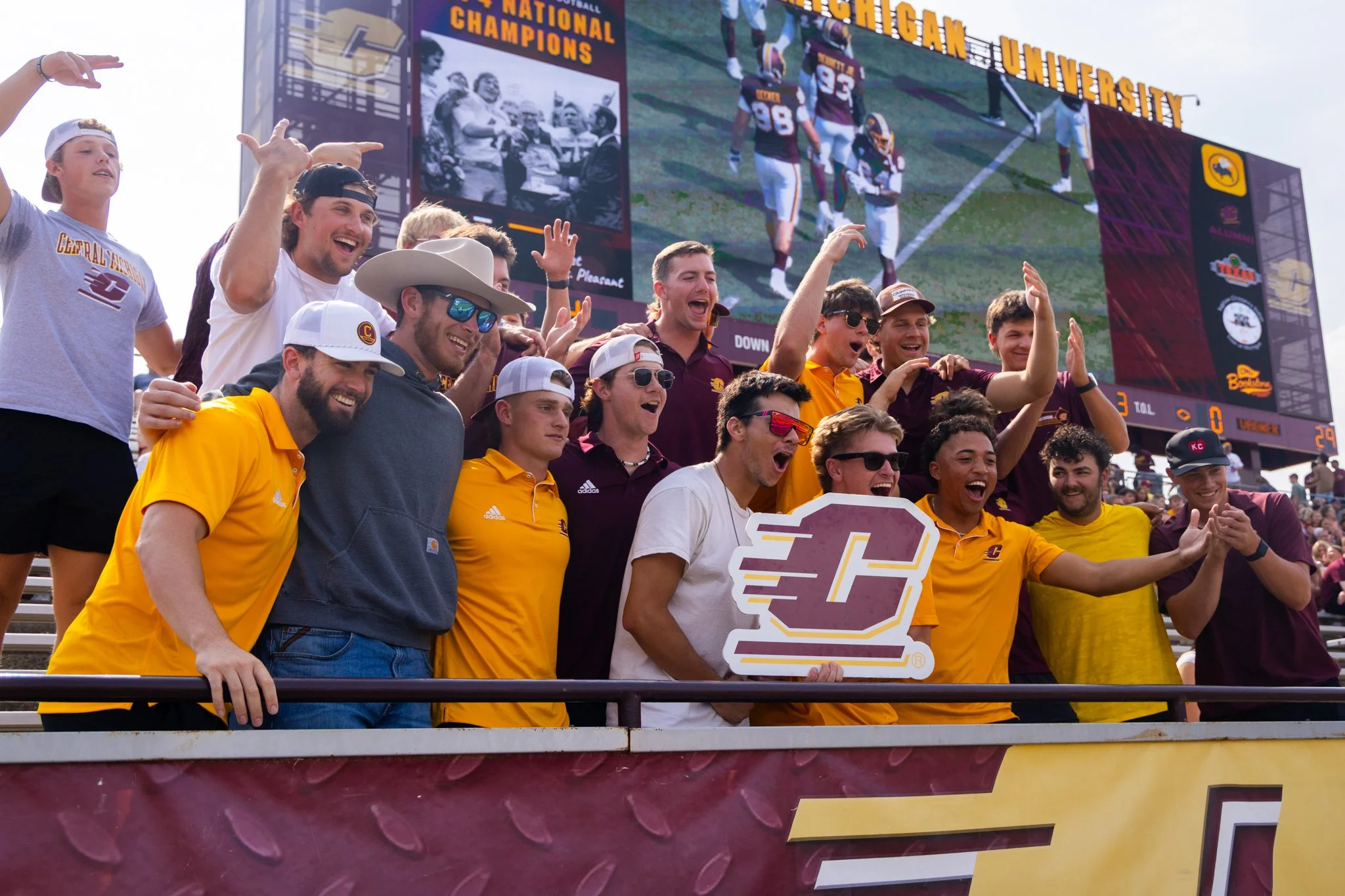 25-09-20 Football vs. Wagner AMG-018.jpg