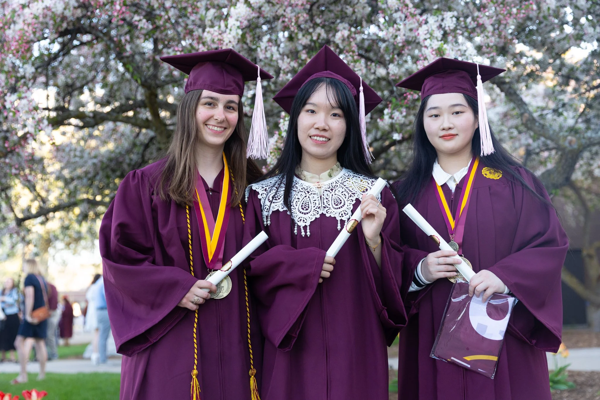 25-05-10 Graduation Photos -09.jpg