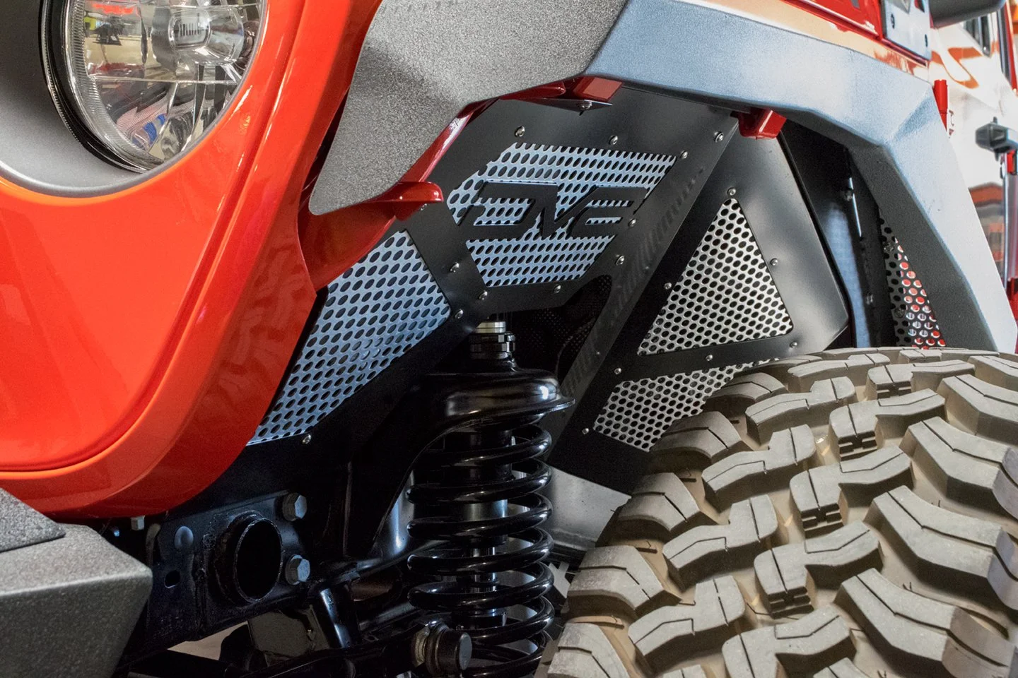 INFEND-03FB_onvehicle (2).jpg