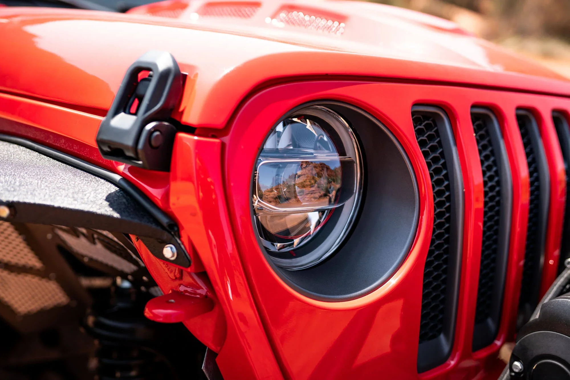 wrangler-jl-led-headlights_2000x1333.webp