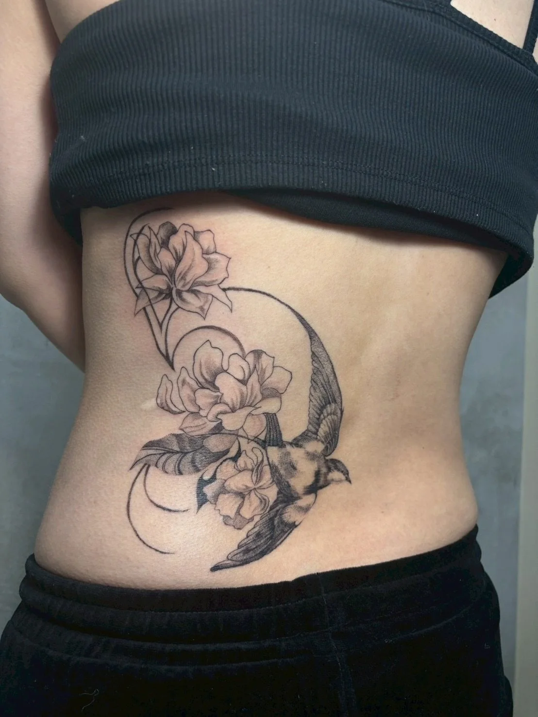 繊細系タトゥー◎
@mizzo_ratel 
⁡
お問い合わせの際は上記アカウントのURLへお願いします！
⁡
 #タトゥー  #タトゥー東京  #東京タトゥー 
 #レタリングタトゥー  #三軒茶屋