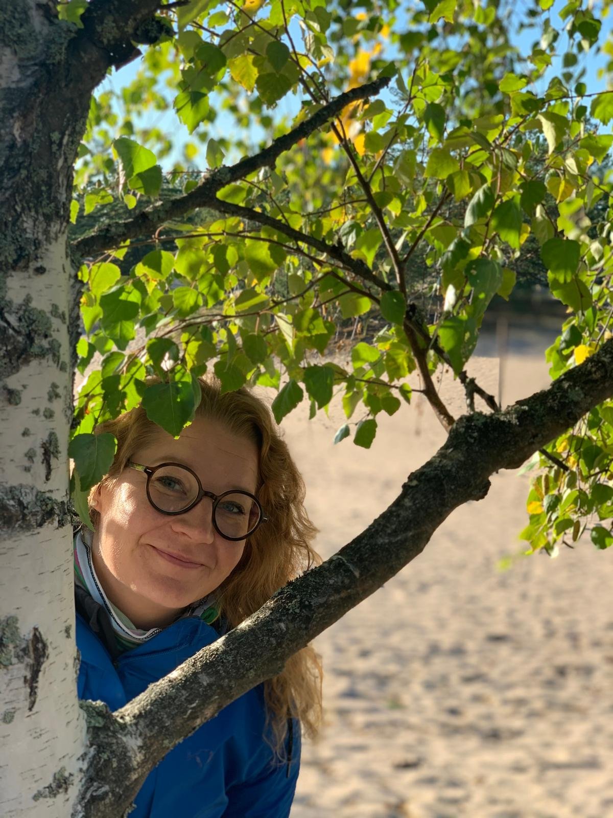 Lämmin kohtaaminen ja hyvinvointi luonnon ympäristössä.