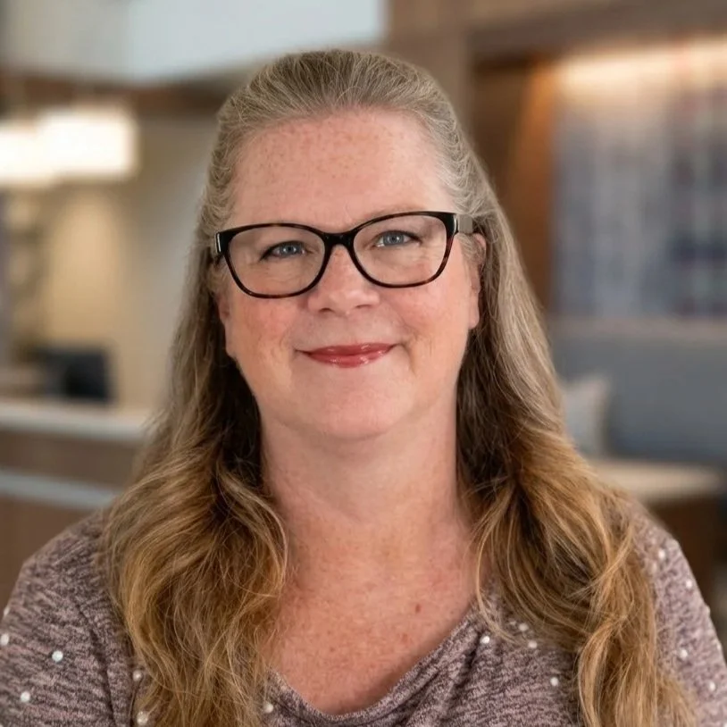  Kelly Haufe  
Analyst 
Illinois