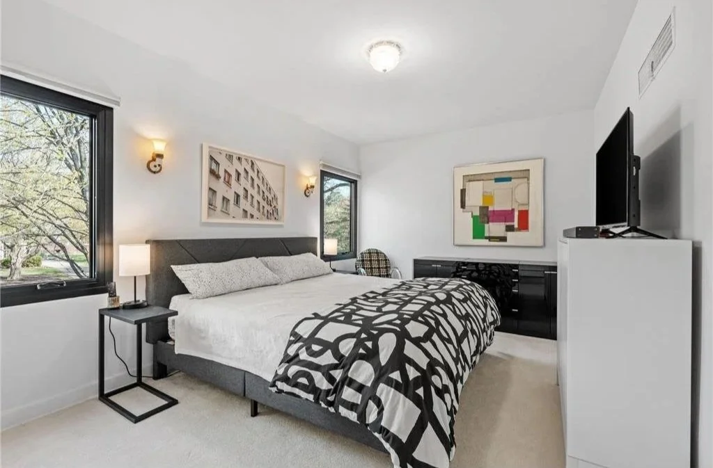 bedroom2.jpg