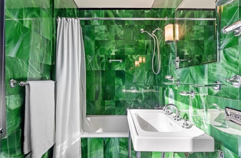 greenbathroom.jpg