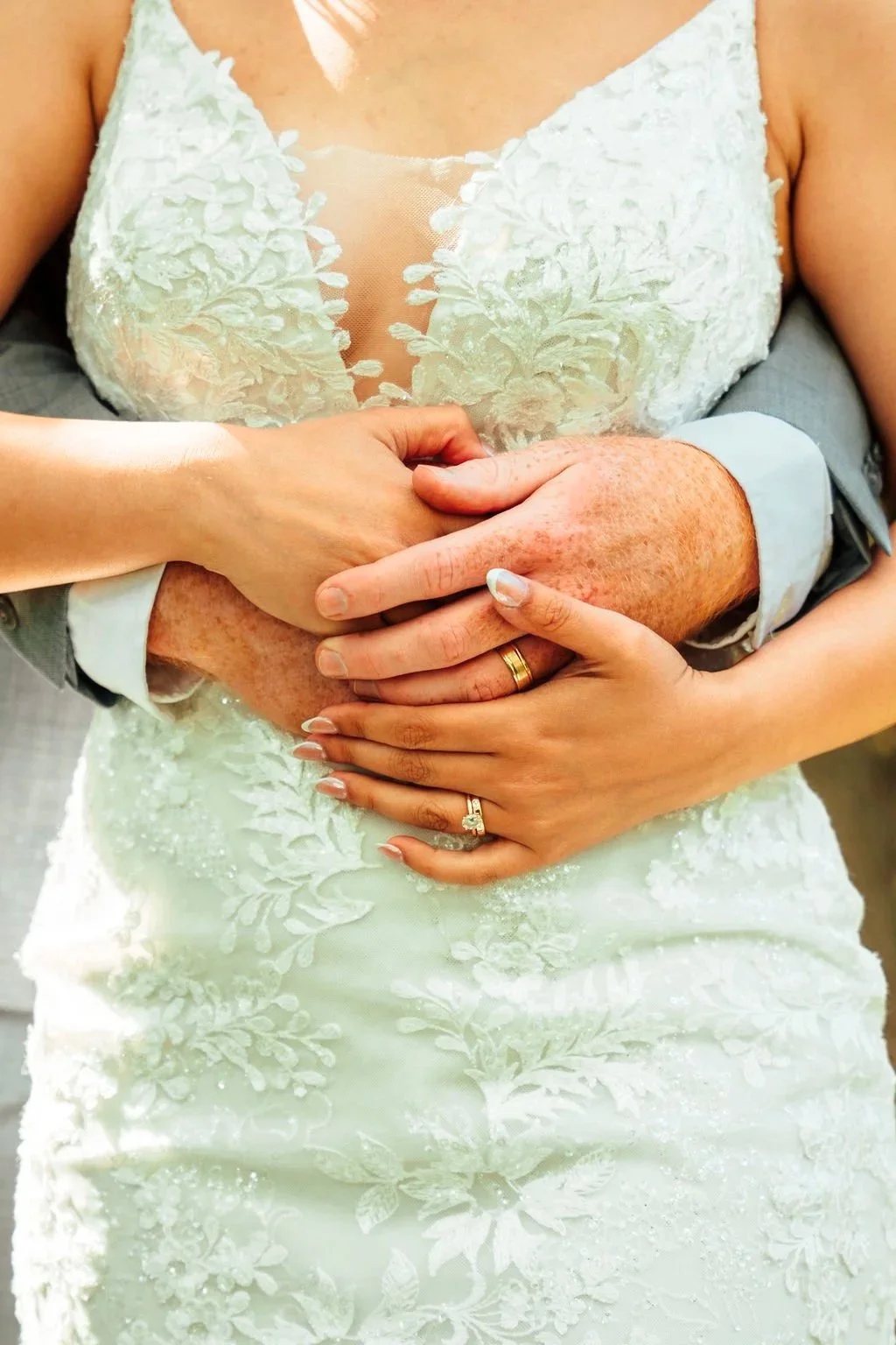 farm wedding venue Alberta | wedding venue with accommodations in Alberta | Wedding venue with honeymoon suite Alberta | wedding venue with cabins Alberta | honeymoon cabin Alberta | Couples retreat near Calgary | Bride and Groom Stay Alberta 