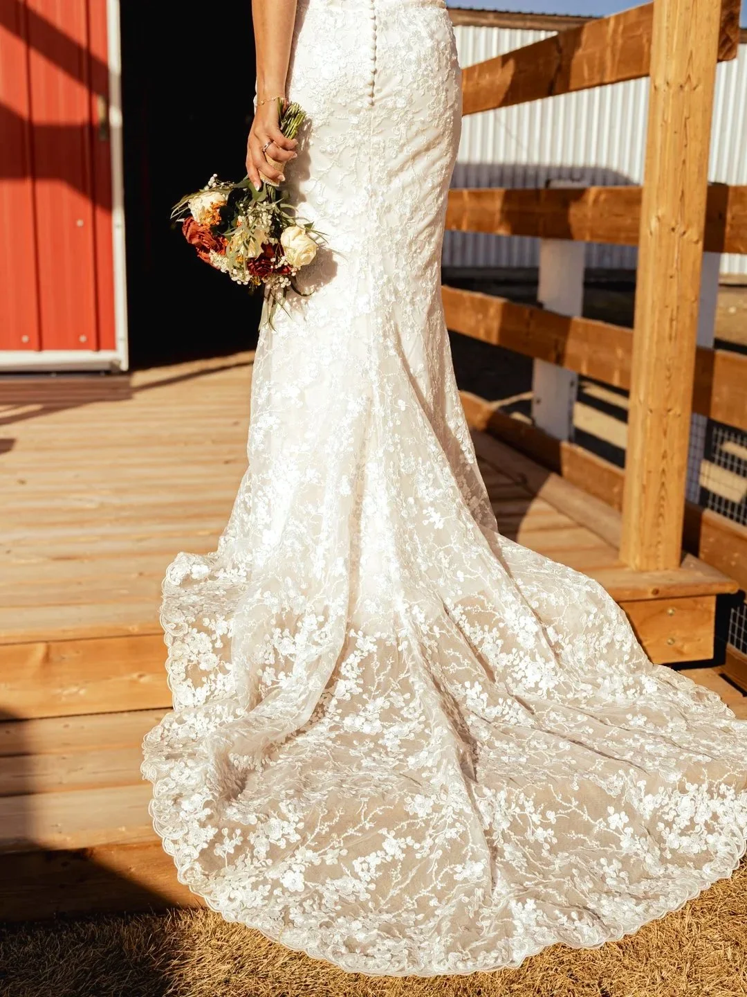 Jaw dropping golden hour wedding photography Alberta | Best sunset wedding photos near Calgary | Top rated outdoor wedding portraits Central Alberta prairie sky