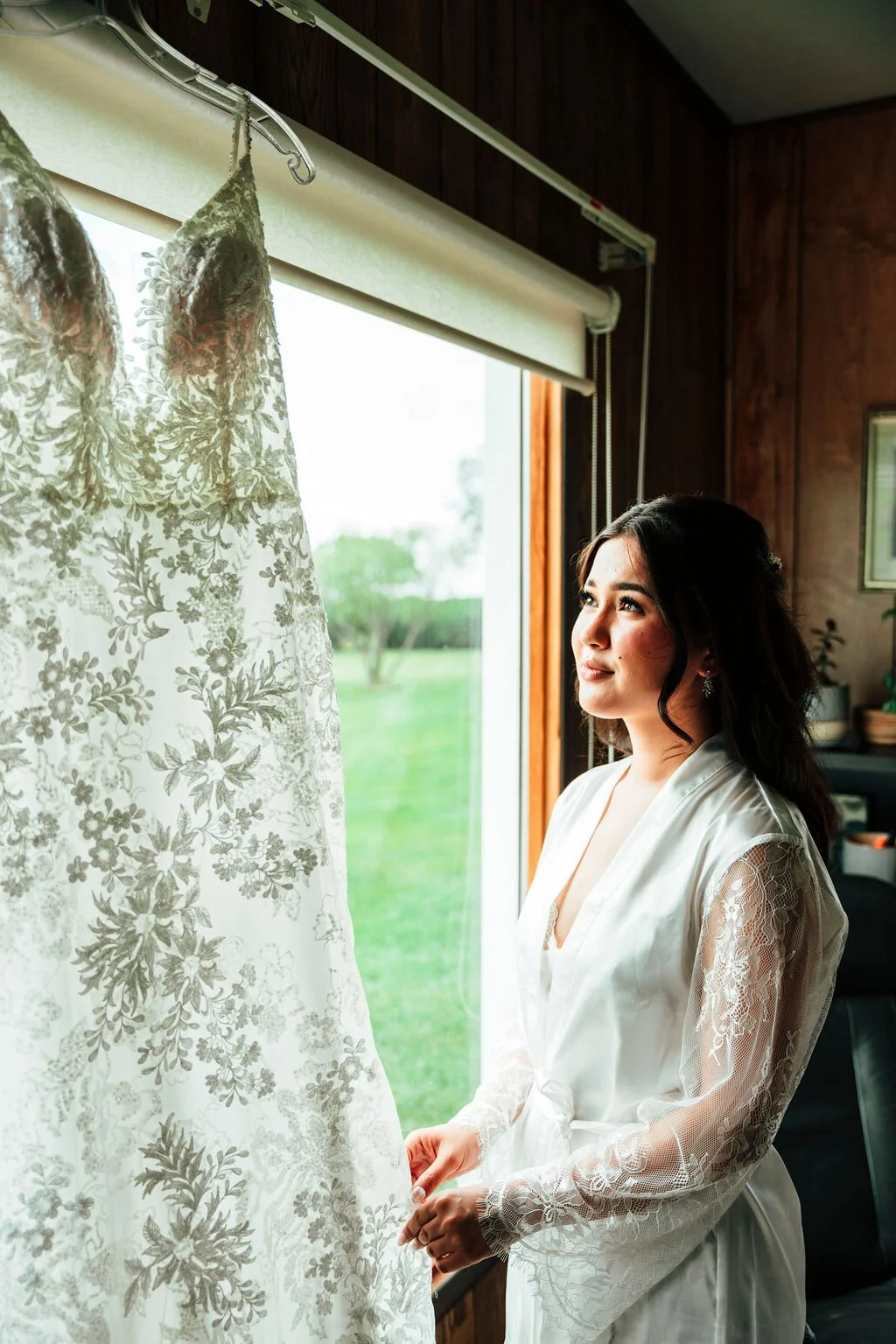 Award winning wedding photos Alberta prairie venue | Top rated wedding photography location near Calgary | Stunning bride and groom portraits Open Country Farm Alberta