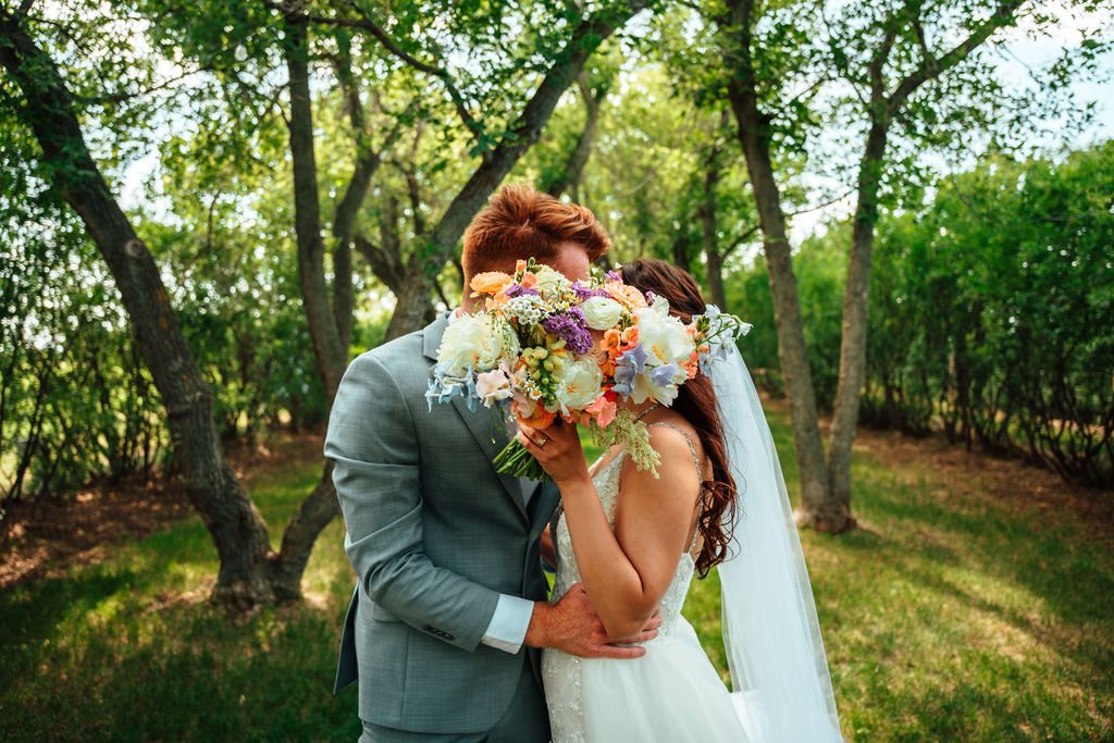Award winning outdoor ceremony venue Alberta prairie | Best wedding vow exchange under open sky near Calgary | Top rated outdoor venue Central Alberta 2025
