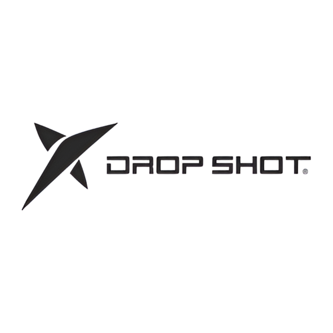 Logotipo de Drop Shot con un diseño abstracto negro y el texto 'Drop Shot' en letras mayúsculas al lado derecho.