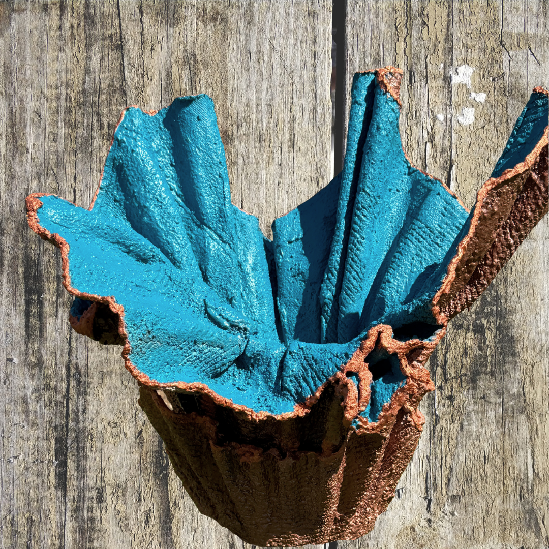 Hero shot - large vase.png