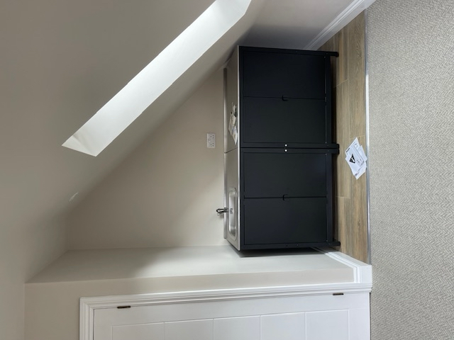 Upstairs garage kitchen.png