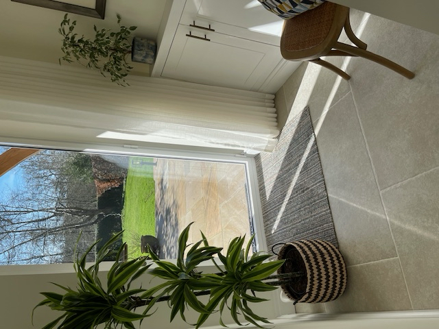 Manifold cupboard.png