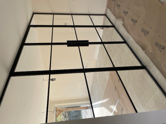 Partition glass doors.png