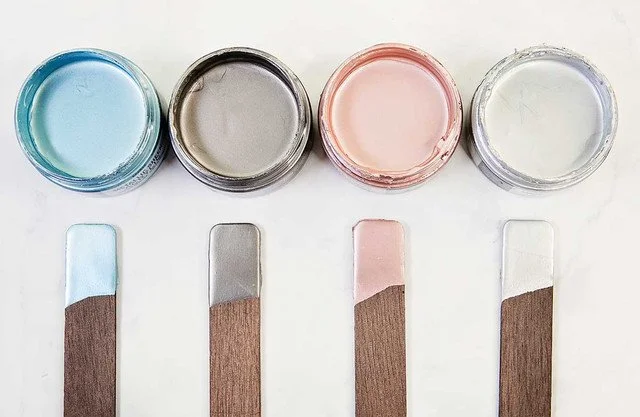 redesign-acrylic-paint-metallic-sheen-brushed-champagne-1-jar-100-ml-3-4-fl-oz-4.jpg