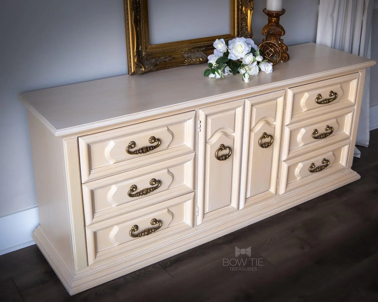 dixie-belle-paint-apricot-chalk-mineral-paint__61253.jpg