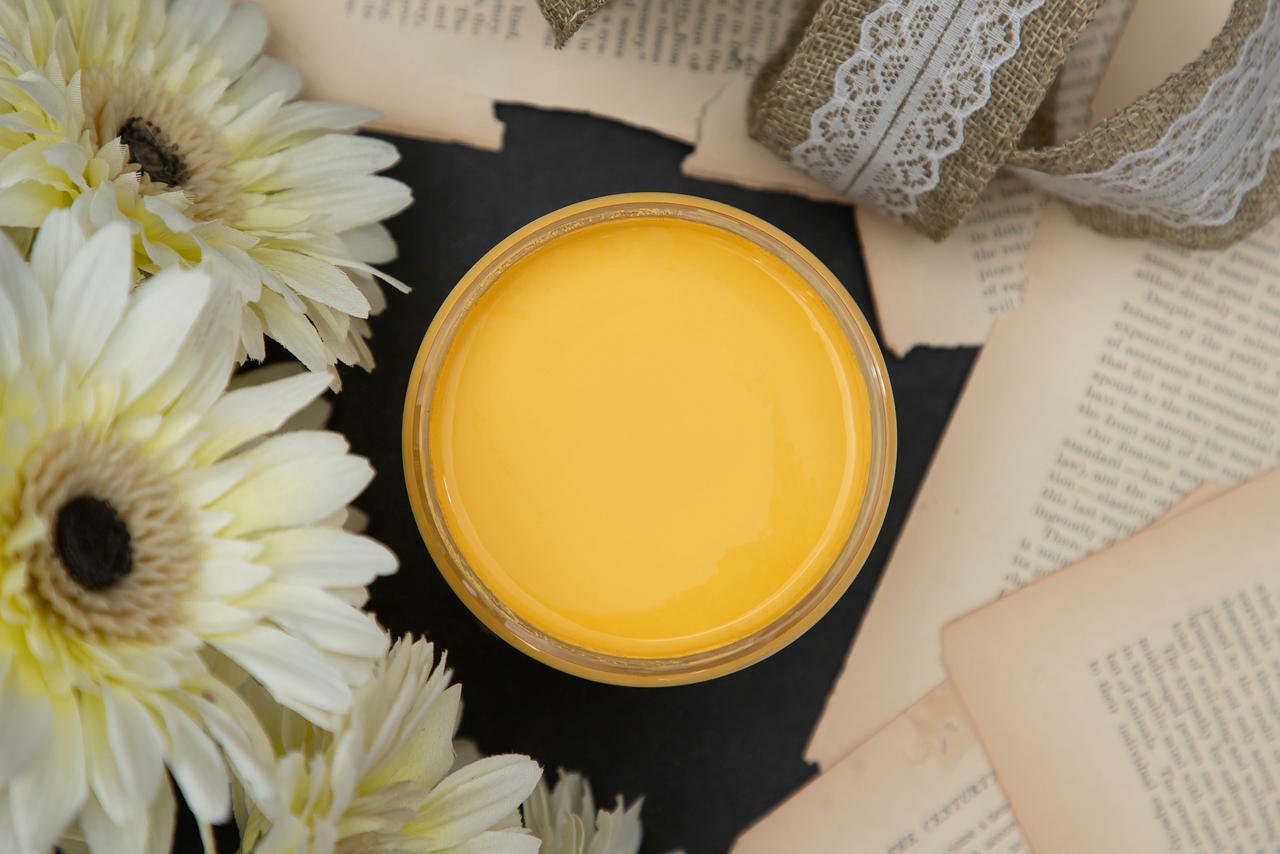 dixie-belle-paint-daisy-chalk-mineral-paint__89774.jpg