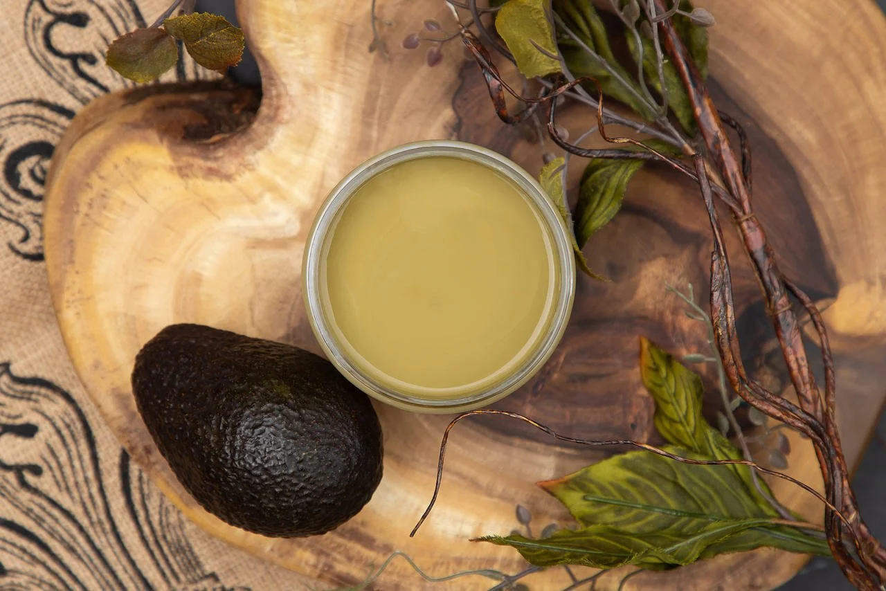 dixie-belle-paint-holy-guacamole-chalk-mineral-paint__50870.jpg
