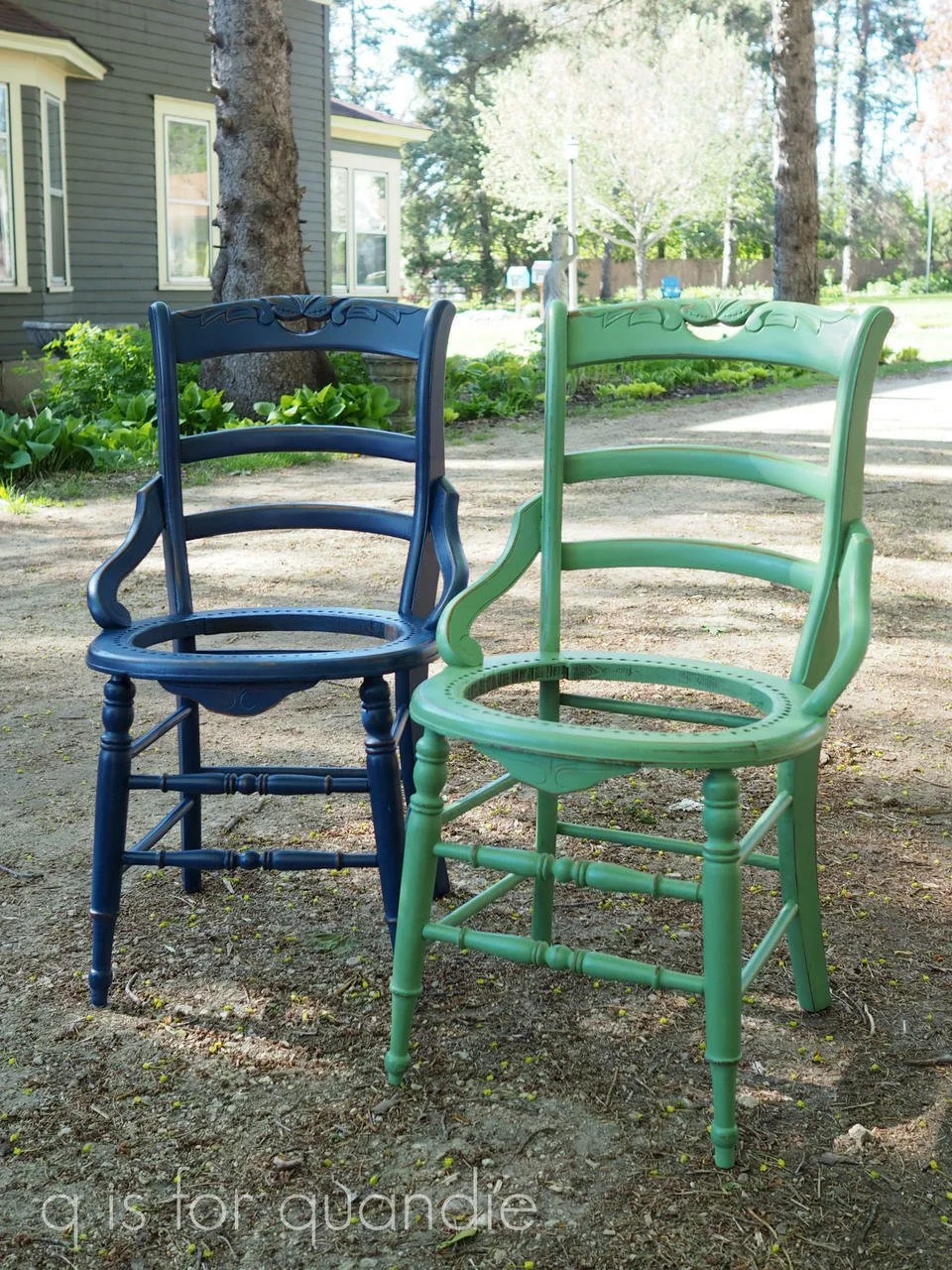 dixie-belle-paint-kudzu-chalk-mineral-paint__18332.jpg