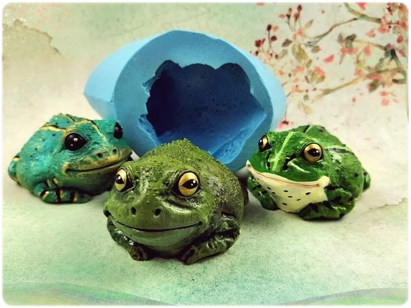 PRE-ORDER Froggy