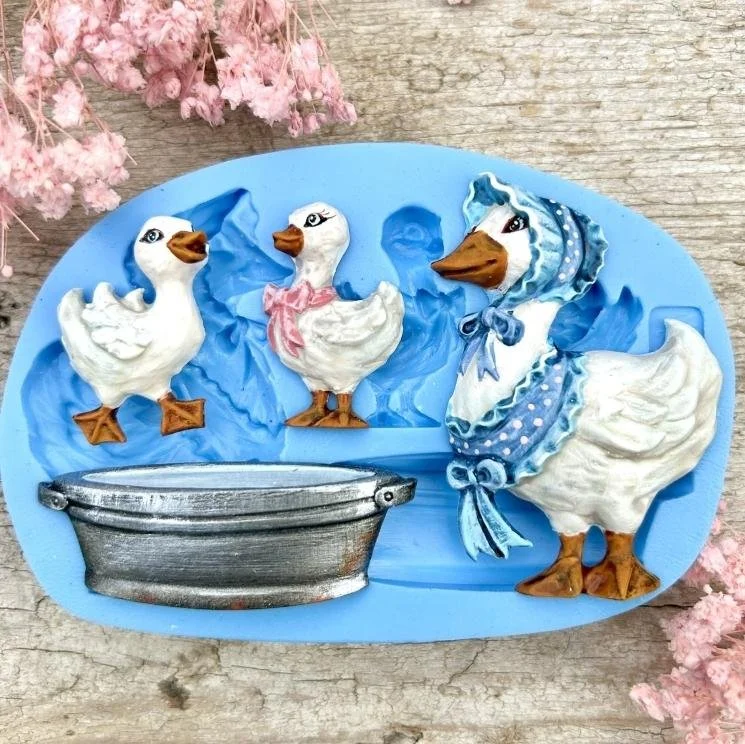 PRE-ORDER Geese with Tin Bath