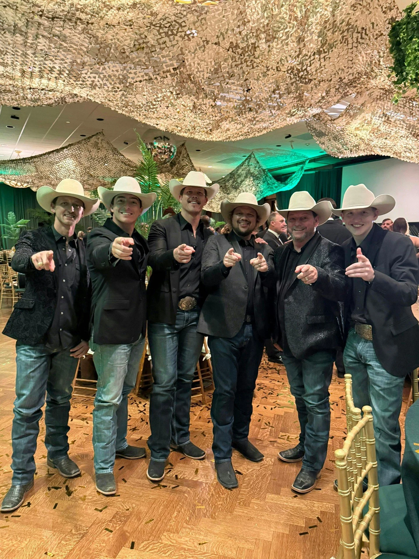 Steers. Stars. And a whole lot of West Texas heart!

Steers &amp; Stars for @midlandchildrens at the Petroleum Club of Midland was a night that showed exactly what this community is made of. Big generosity. Bold belief. And a mission that changes the