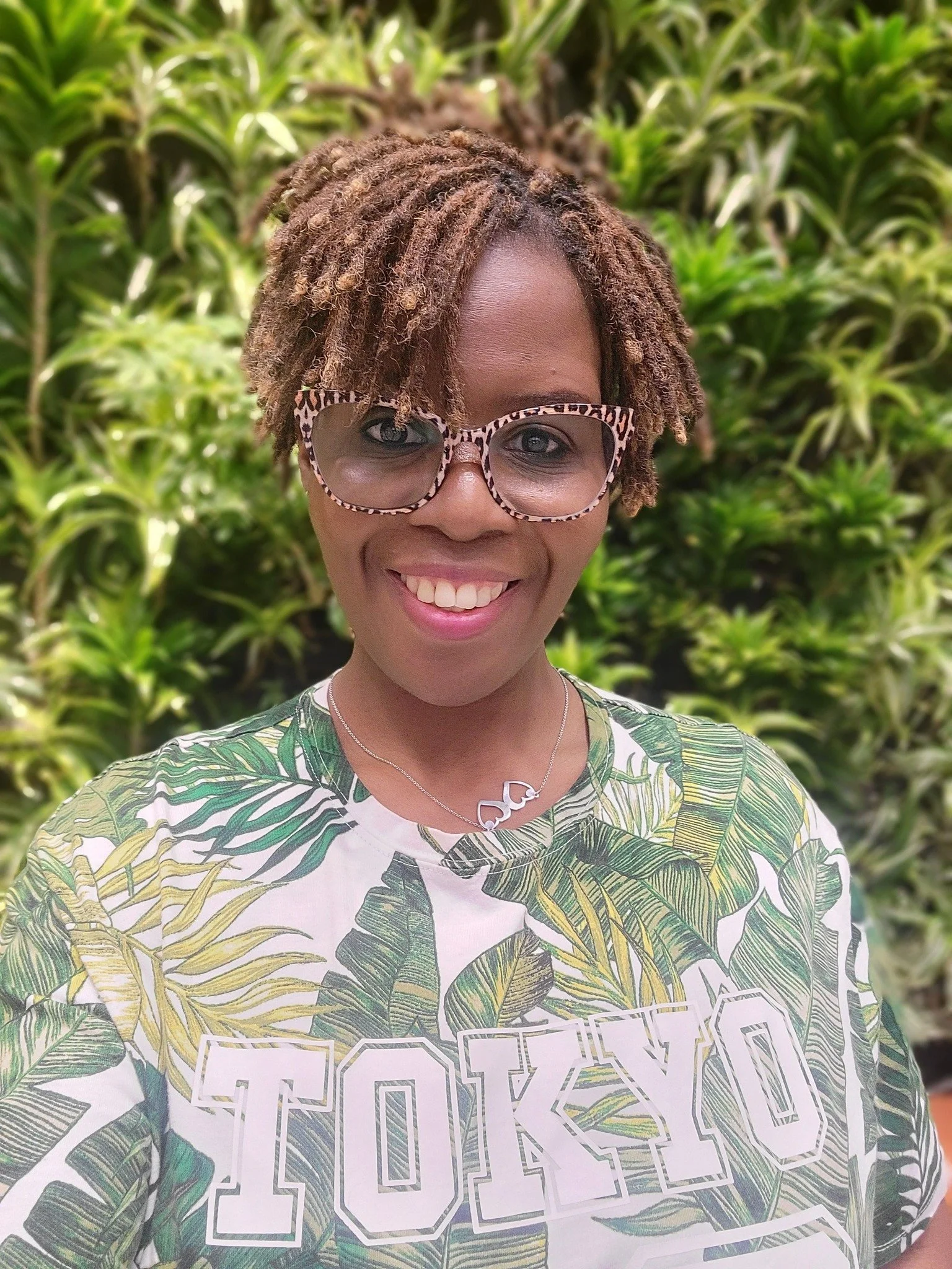 When I went on my journey in Florida right before Chicago... The backdrop matched my clothes lol. Thanking the Lord for the simple things in life. Heyyy everybody! It's a new day. I'm getting better and better everyday on my journey back home.