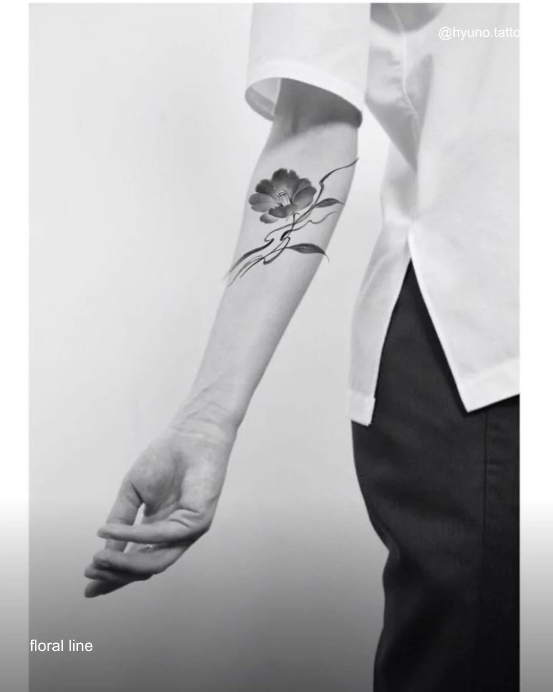 12 new botanical designs, now available.

A collection inspired by delicate florals, organic movement, and brush-like lines.

Each design is available to be tattooed with adjustments in size and placement to complement your body.

Swipe to explore th