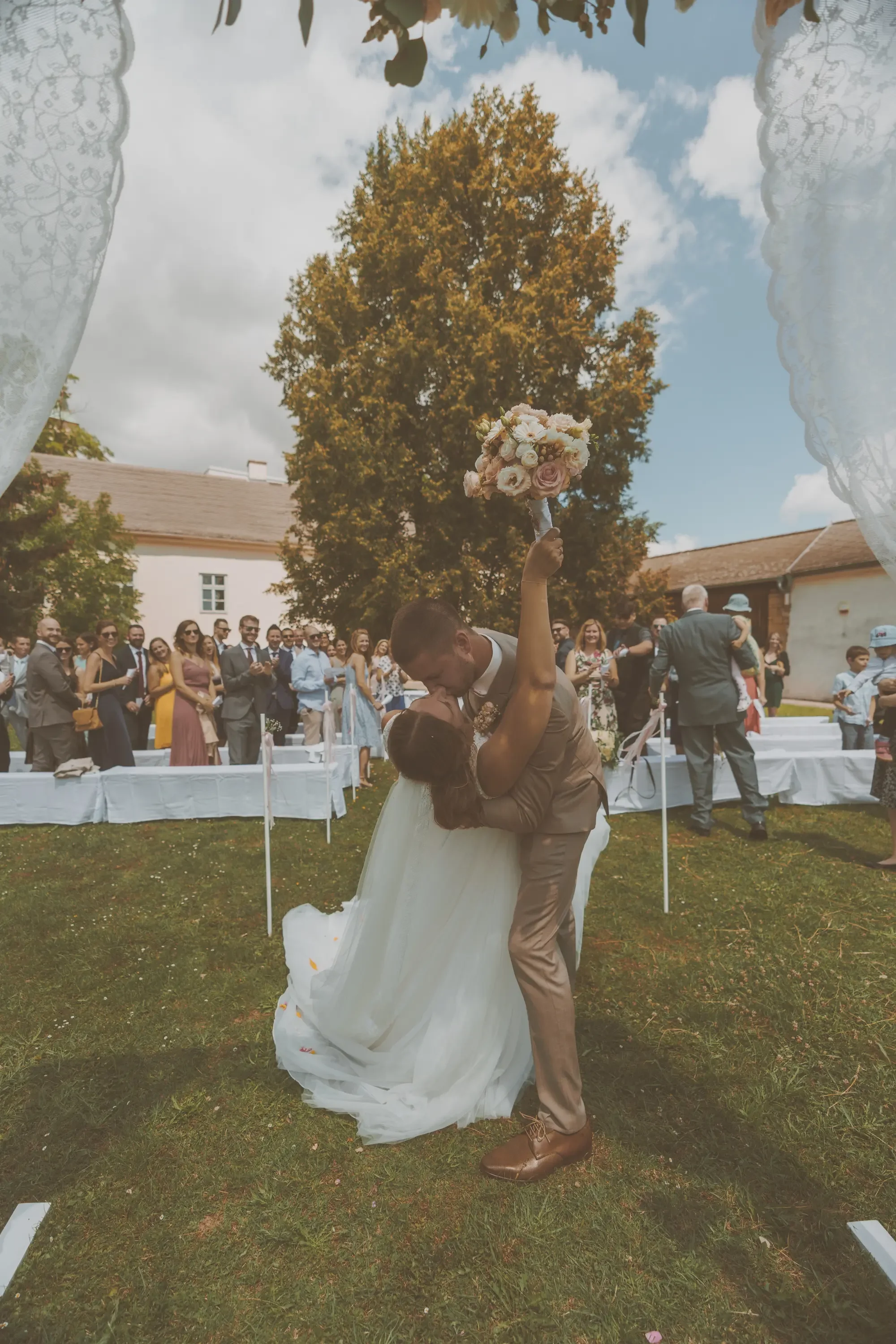 akreativestoryDenise&Christian_Sommerhochzeit50.webp