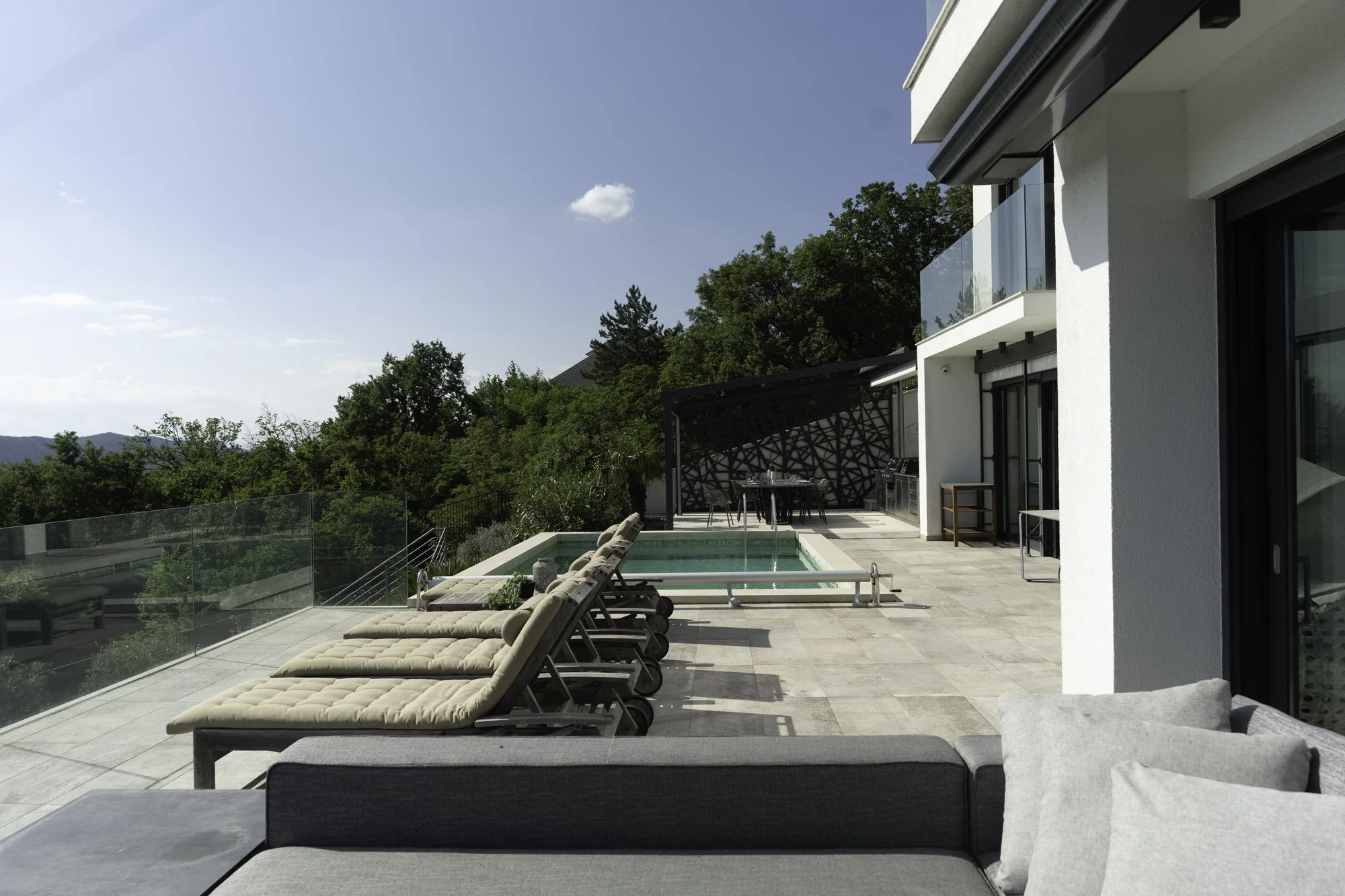 henrygeovanneakretivestoryimmobilien2023003-2.jpg